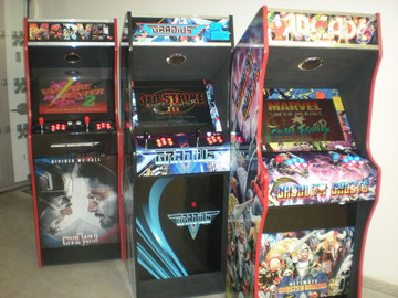 Diverses consoles d'arcades